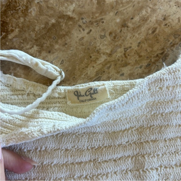 Brandy Melville John Gala Cream Stretchy Spaghetti Strap Tank Top - Picture 2 of 5